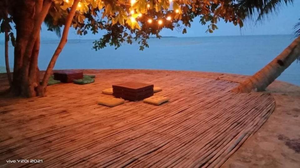 Mecaja Beach House Roxas  Zewnętrze zdjęcie